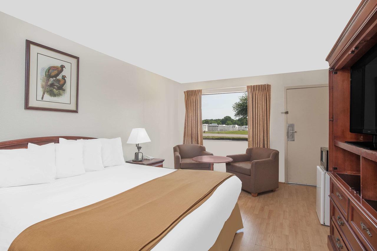 Knights Inn Crockett Экстерьер фото