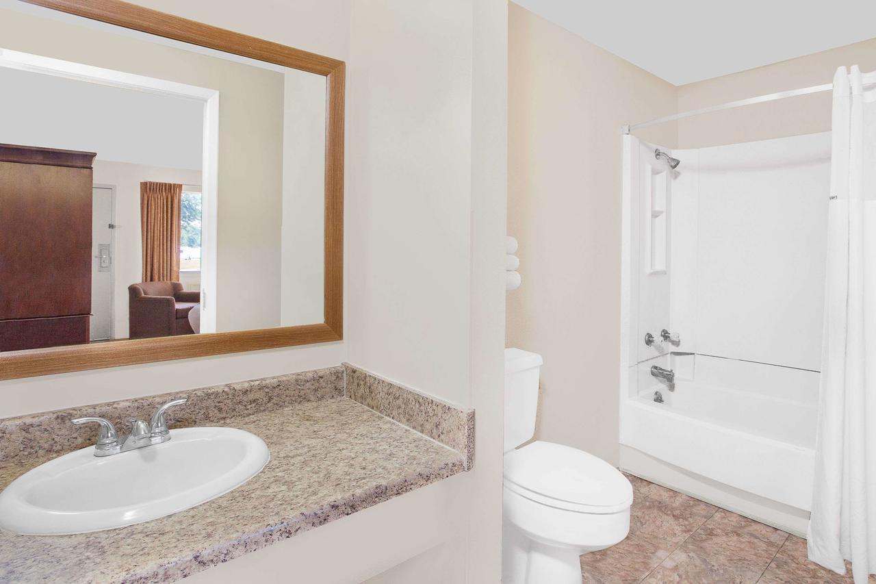 Knights Inn Crockett Экстерьер фото
